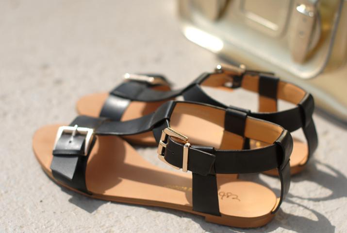 Gold & black: the perfect pair