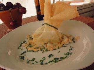 Saquitos brick rellenos de langostinos y abadejo