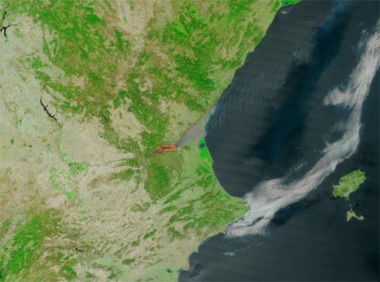 Imagen satélite del incendio en Valencia