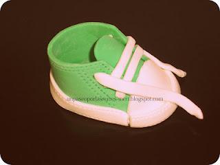 TARTA DE CUMPLE CON ZAPATILLA