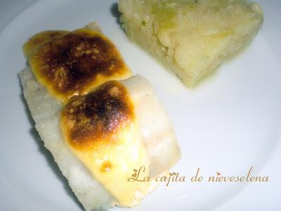 Bacalao con mayonesa de naranja y falso pilpil de patatas