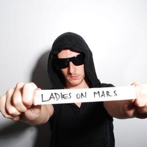 LADIES ON MARS - PROMOSET 2012 (live @ flux bar)