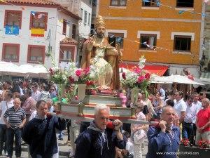 San Pedro en Cudillero: Procesión regreso Iglesia San Pedro en Cudillero: Procesión regreso Iglesia