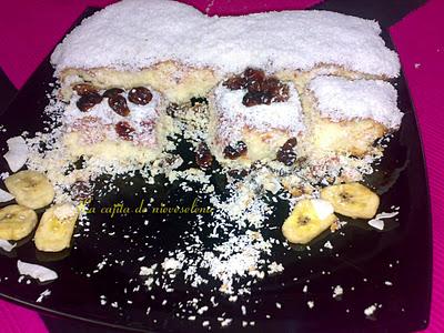 Corazón de coco y arándanos