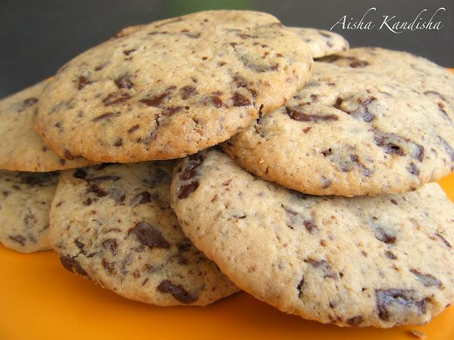 GALLETAS CON CHOCOLATE, COOKIES O LA INSOPORTABLE LEVEDAD DEL SER