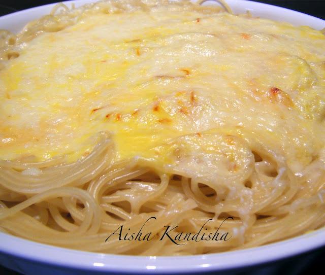 ESPAGUETTIS A LA CREMA DE AZAFRÁN