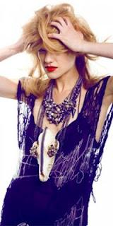 El ecléctico gótico glam de Assad Mounser