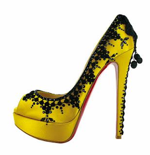 ¡Tendencia flamenca con madroños en tu bijoux!