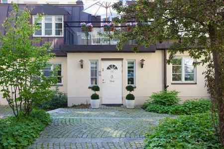 suelo madera negar suelo de caoba silla 7 siete arne jacobsen muebles fritz hansen muebles estilo escandinavo muebles de jardín decoración muebles de diseño lounge chair eames estilo nórdico diseño de terrazas diseño de interiores decorar casas decoración nórdica decoración escandinava decoración en blanco decoración de salones cocina decoración de interiores decoración de exteriores decoración de dormitorios cocinas blancas cocina moderna cocina con vistas cocina con isla cocina con barra cocina blanca blogs de decoración blog de decoración baño de diseño 