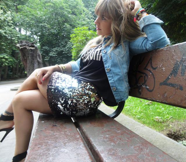 T SHIRT + PAILLETTES