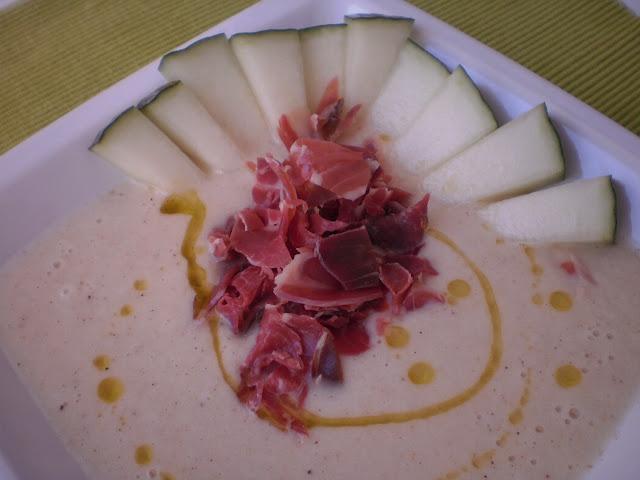 GAZPACHO CREMOSO DE MELON CON JAMON