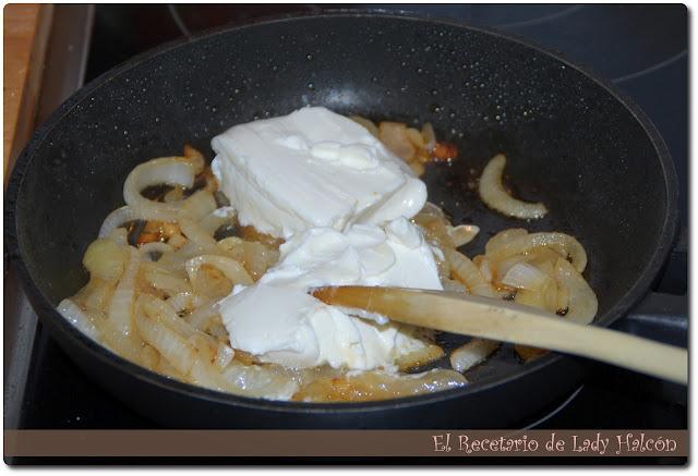 Salmón con salsa de queso y jerez (y la boda del año)