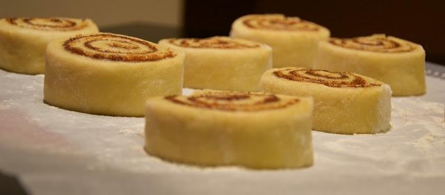 Cinnamon Rolls (Rollos de Canela)