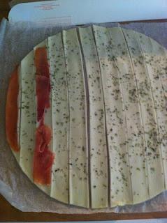 ESPIRALES DE HOJALDRE Y JAMÓN