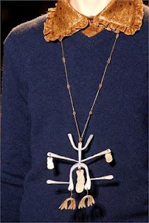 Un collar que capture los soles de invierno