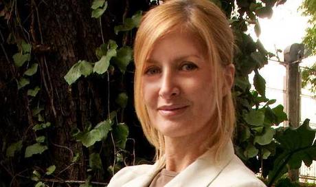 Ex-chica Playboy cristiana lanza su segundo libro