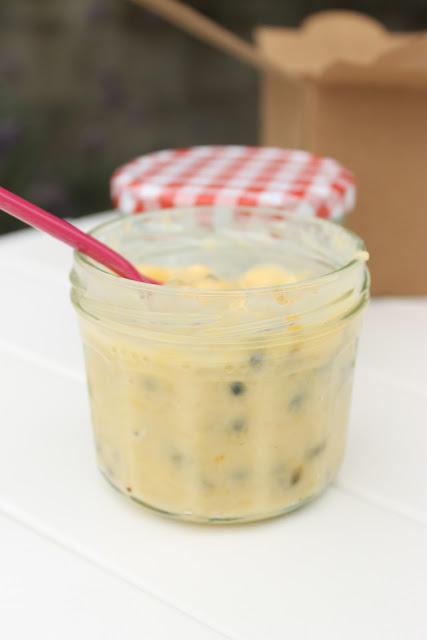 Éclairs  con curd fruta de la pasion