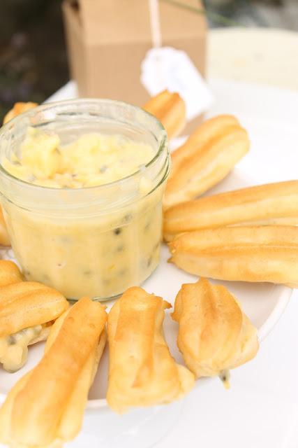 Éclairs  con curd fruta de la pasion