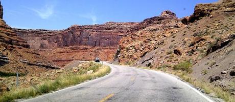 'What is this film called love' PJ Harvey pone música al árbol de la vida del cine
