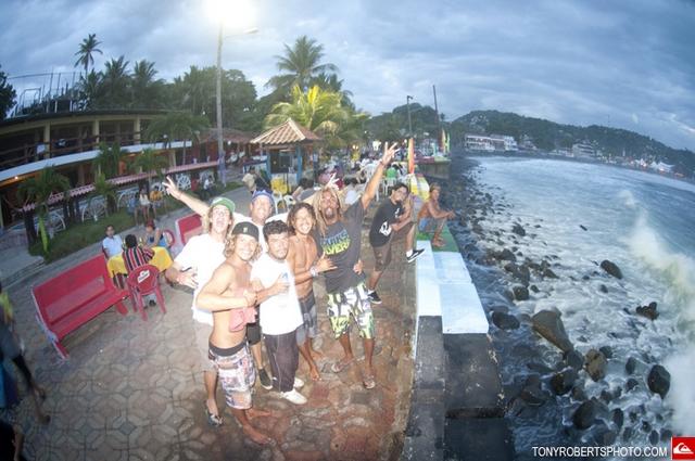 Hank Gaskell gana la Copa Quiksilver El Salvador 2012