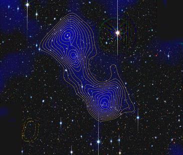 Detectan el primer filamento de materia oscura entre dos clústeres de galaxias