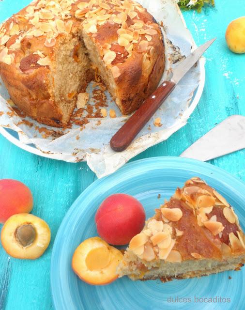 TARTA DE YOGUR Y ALBARICOQUE