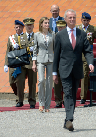 El look de Dña. Letizia en Talarn