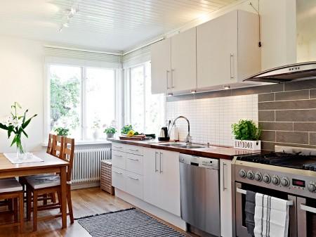 suelo parquet espigado ropa cama algodón papel de pared floral interiorismo nórdico habitación infantil decoración blanco fotos decoración comedores fotos decoración cocinas fotos de muebles escandinavos estilo nórdico estilo escandinavo diseño nórdico detalles vintage en blanco decorar casas Decoración nórdica fresca y luminosa decoración femenina decoración escandinava decoración en blanco decoracion de interiores minimalista decoración de interiores cocinas nórdicas blog interiorismo blog decoración 