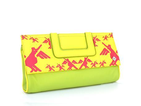 ChalaLimonAmarillo Good Middle Clutch by Chulel