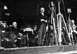 El funcionario despedido por ingenioso