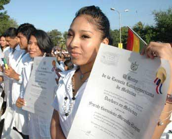 20120712125611-graduacion-medicina-cuba.jpg