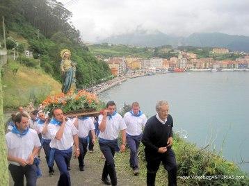 Procesion Virgen de Guia Ribadesella : A la ermita
