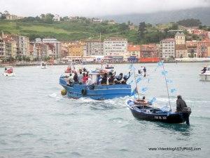 Procesion Virgen Guia Ribadesella 2012: Regreso barcas gaiteros