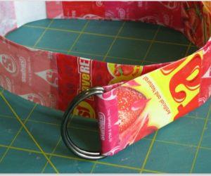 Hacemos un cinturón con envolturas de caramelo