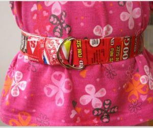 Hacemos un cinturón con envolturas de caramelo