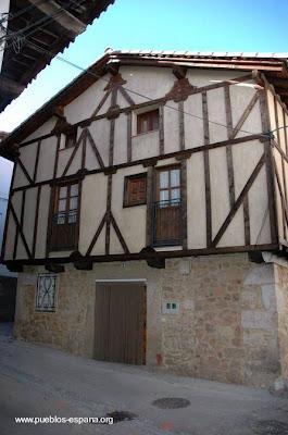 Construcción de piedra, madera y mampostería Restauración de casas.
