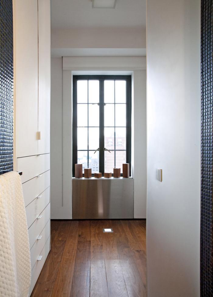 Transformer-Apartment-Studio-Garneau-wood-floors-white-walls-bathroom-cobalt-blue-mosaic-tiles-dressing-area