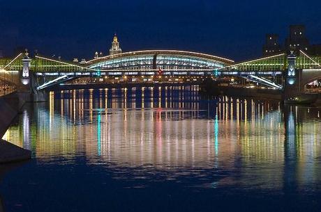 Puente Bogdan Khmelnitsky, Moscú (Rusia) 50 puentes del mundo