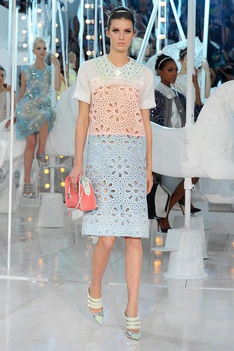 CLONES: De LOUIS VUITTON a ZARA en un bordado! CLONES: De LOUIS VUITTON a ZARA en un bordado!