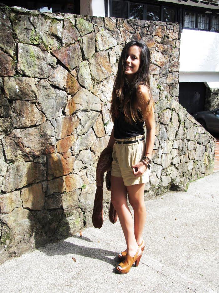 Beige shorts & Jumper