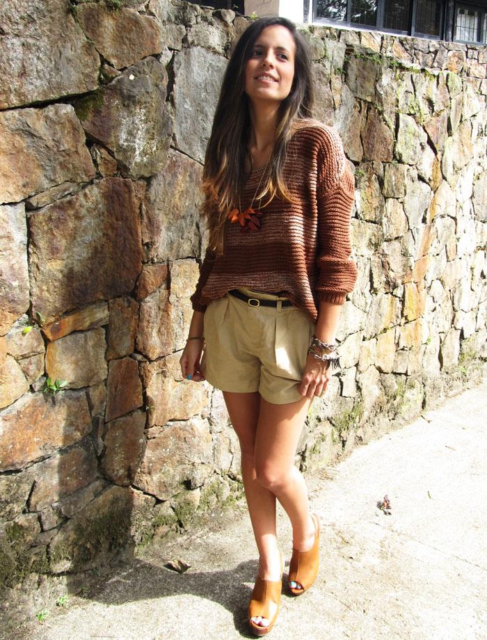 Beige shorts & Jumper