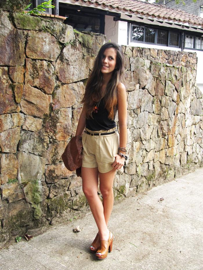 Beige shorts & Jumper