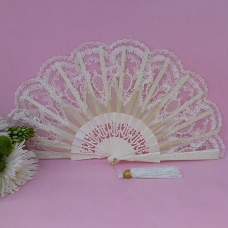 Abanicos de novia: tradición y modernidad