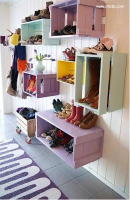 Solución sencilla de almacenamiento Interiores con espacio adicional.