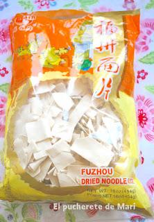 RECETAS ECONÓMICAS, FÁCILES Y LIGERAS: PASTA FUZHOU CON GAMBAS Y SETAS