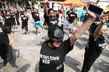 Nike+ Run this town Batman