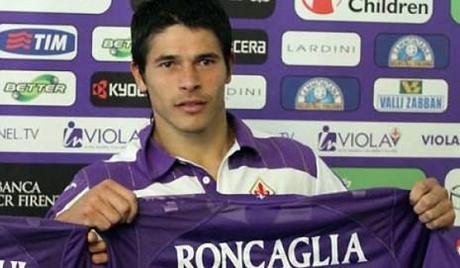 En la Fiorentina. Roncaglia no jugó increíblemente la final de vuelta. 