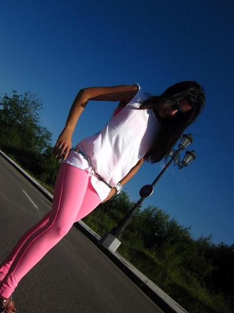 PINK & WHITE