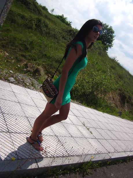 GREEN DRESS GREEN DRESS