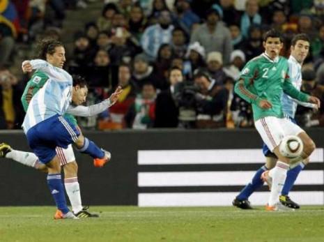 Goles Deluxe Retro: la bomba de Carlitos